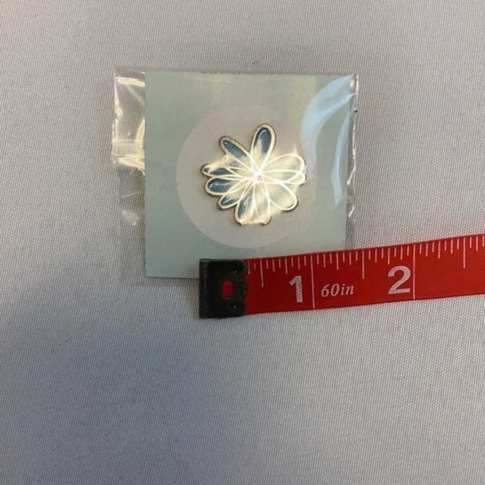 Spoonflower Pin - Picture 3 of 3